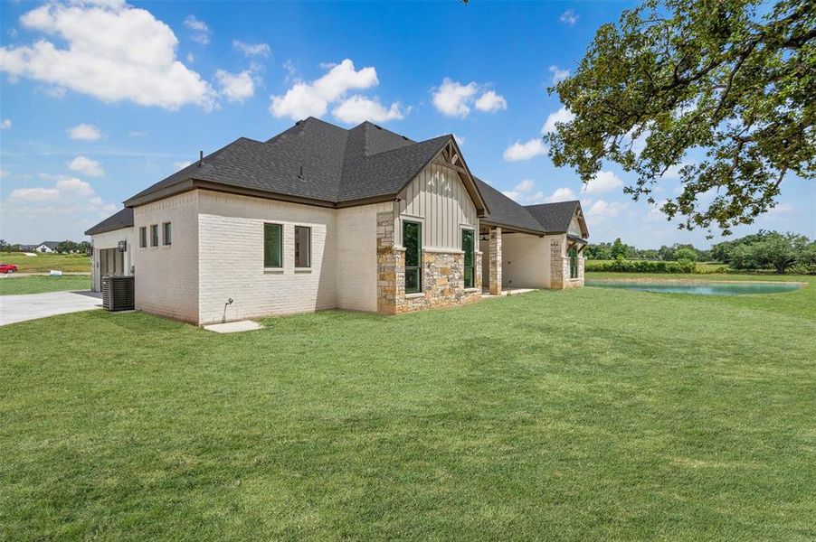 Front exterior of a new home in , Weatherford, TX, highlighting curb appeal (Image 2). Front exterior of a new home in , Weatherford, TX, highlighting curb appeal (Image 2).