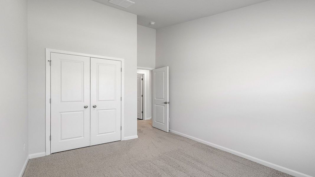 Spacious, unfurnished interior of a new home in Marion Village, Santee (Image 15).