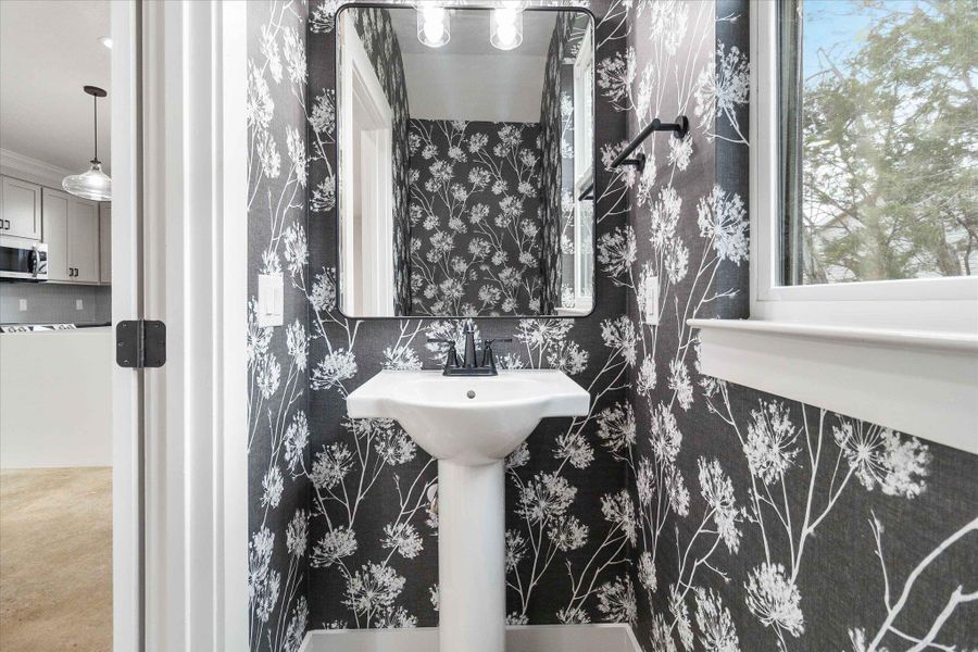 Image 34 of a home in .