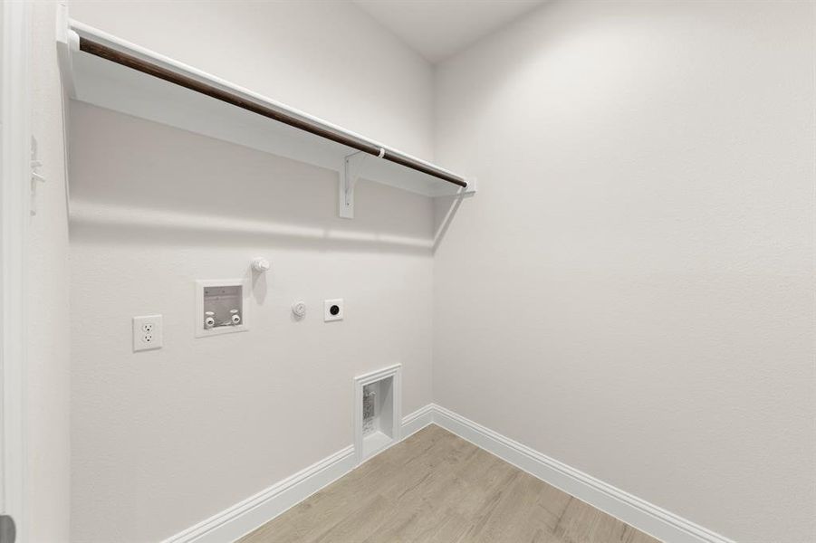 07. 3017 Rembrandt - Utility