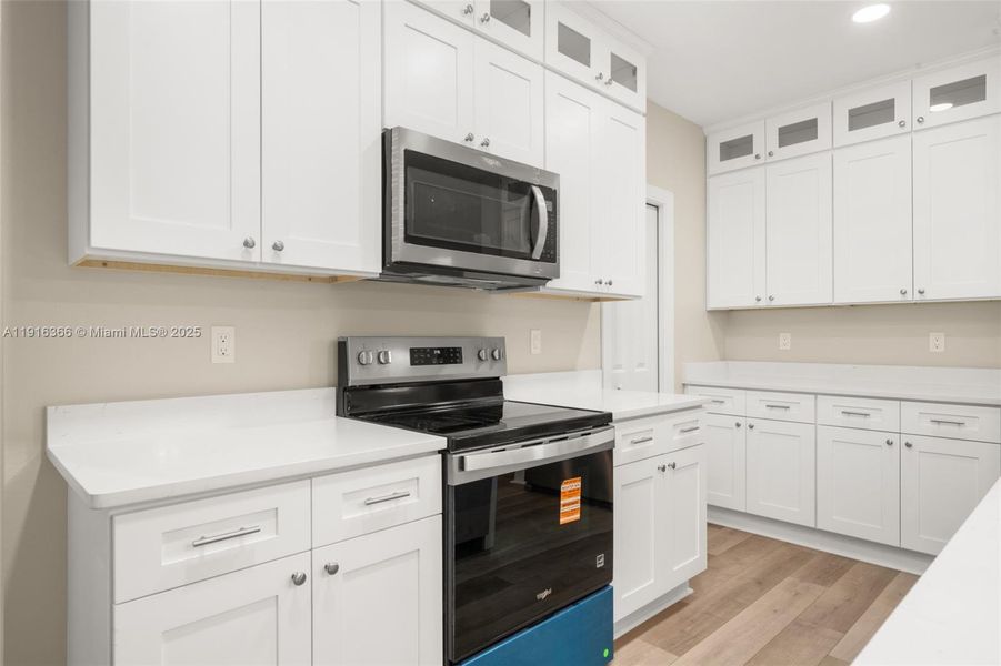 Furnished interior view inside a new home in , Sebring (Image 11).
