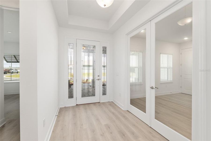 Spacious, unfurnished interior of a new home in , Ocala (Image 23).