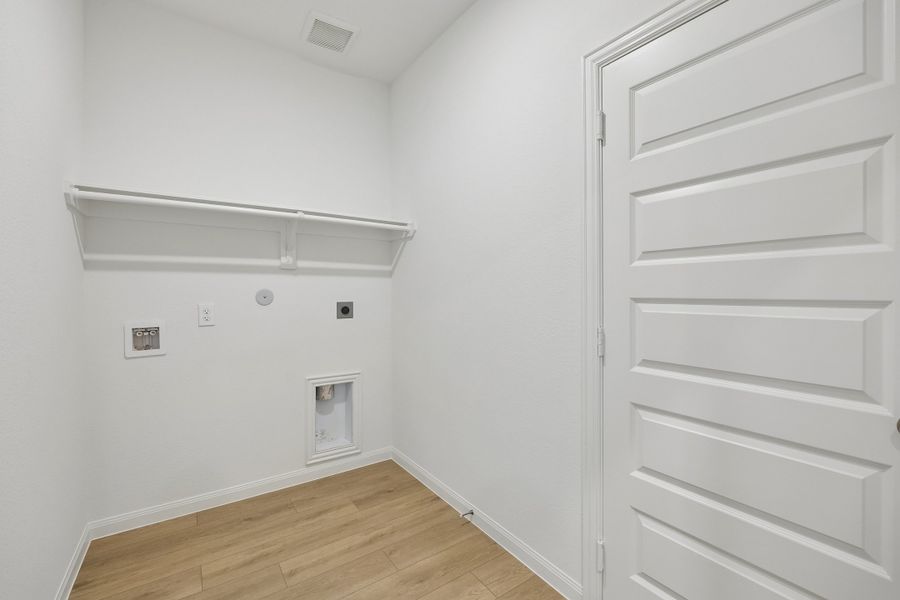 Spacious, unfurnished interior of a new home in Magnolia Springs, Montgomery (Image 24). Spacious, unfurnished interior of a new home in Magnolia Springs, Montgomery (Image 24).