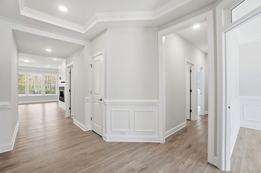 Spacious, unfurnished interior of a new home in Rone Creek, Waxhaw (Image 22).