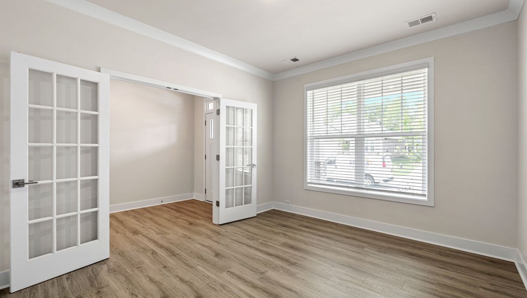 Spacious, unfurnished interior of a new home in Adams Glen, Greenville (Image 20).