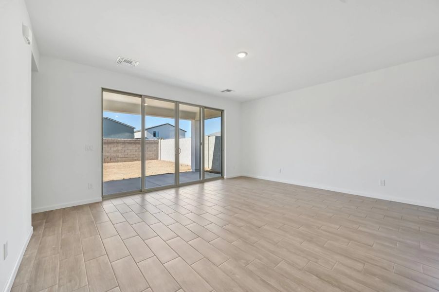 Representative images and renderings are for illustrative purposes. Actual structural options and design finishes of home may vary. Representative images and renderings are for illustrative purposes. Actual structural options and design finishes of home may vary.