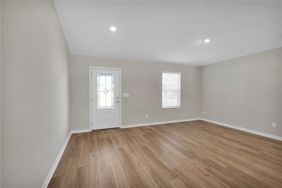 Spacious, unfurnished interior of a new home in , Palm Coast (Image 9).