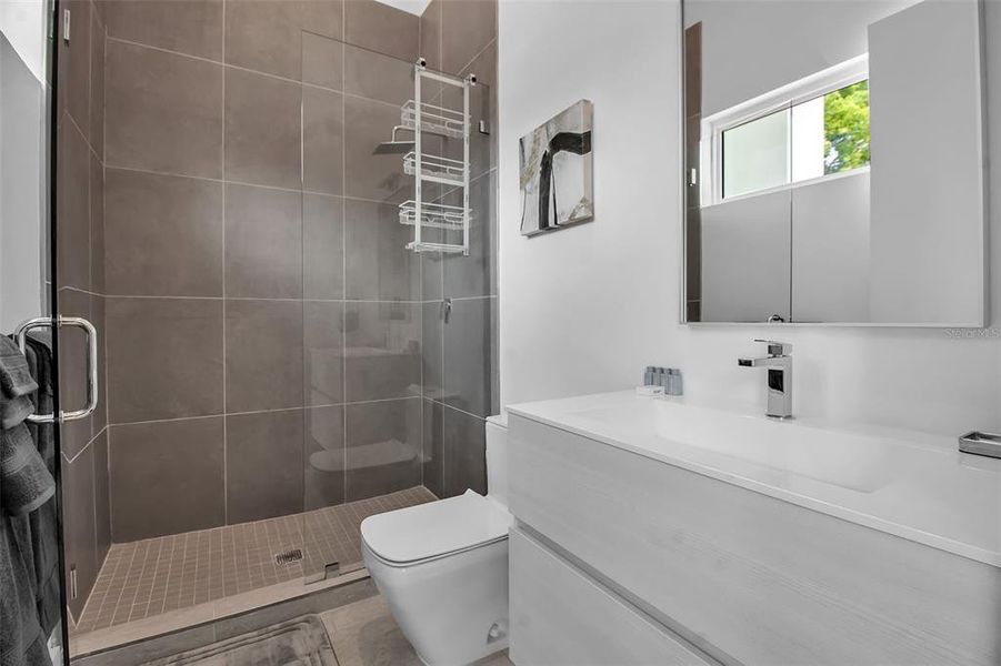 Furnished interior view inside a new home in , Sarasota (Image 22).