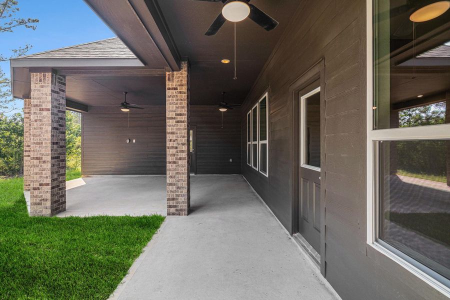 Image 27 of a home in Deer Pines.