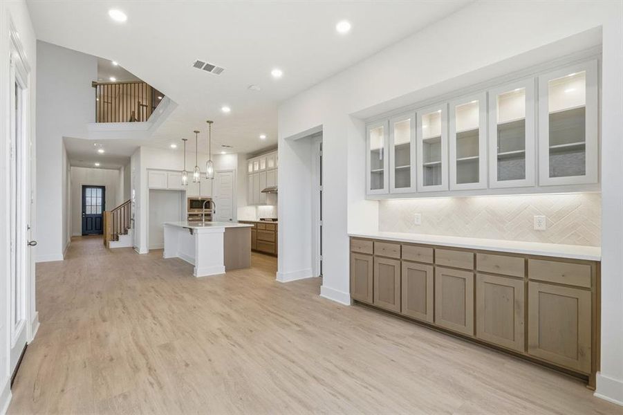 Spacious, unfurnished interior of a new home in Devonshire, Forney (Image 16).