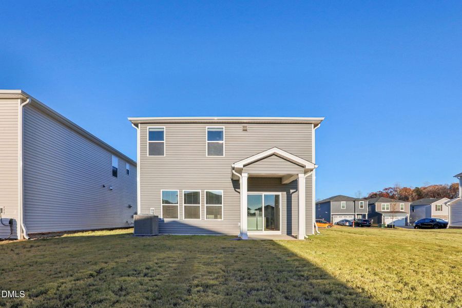 28-web-or-mls-Raleigh - Oak Manor -816