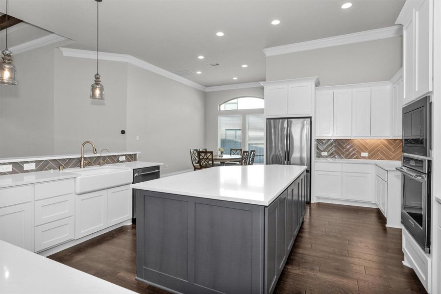 Furnished interior view inside a new home in Artavia 70′, Conroe (Image 30).