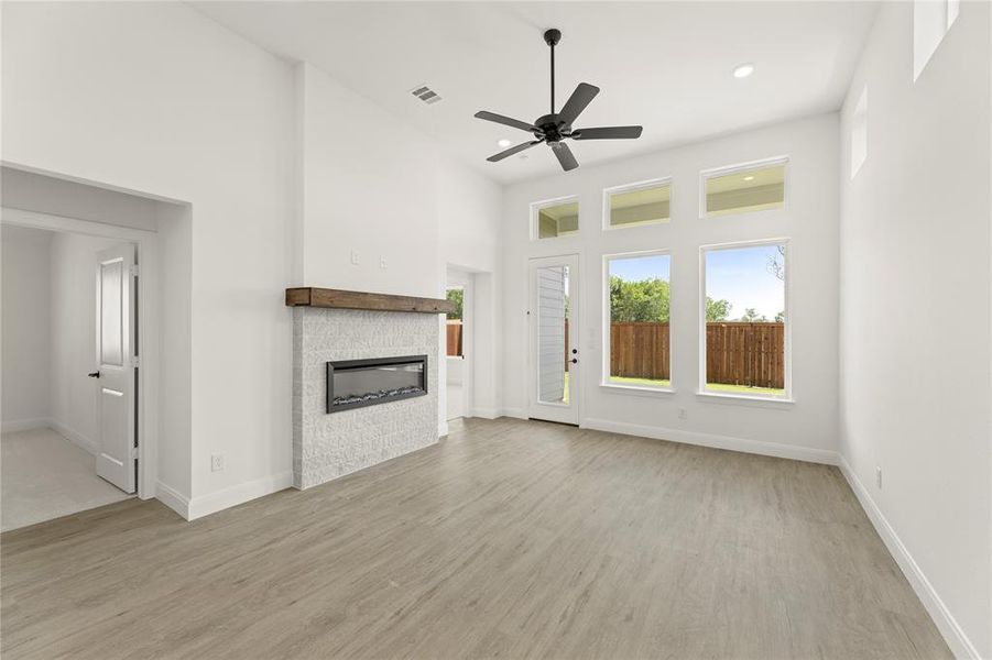 11. 2248 Aspen Chase - Family