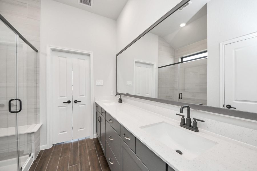 Furnished interior view inside a new home in Arabella on the Prairie: Premier Collection, Richmond (Image 13). Furnished interior view inside a new home in Arabella on the Prairie: Premier Collection, Richmond (Image 13).