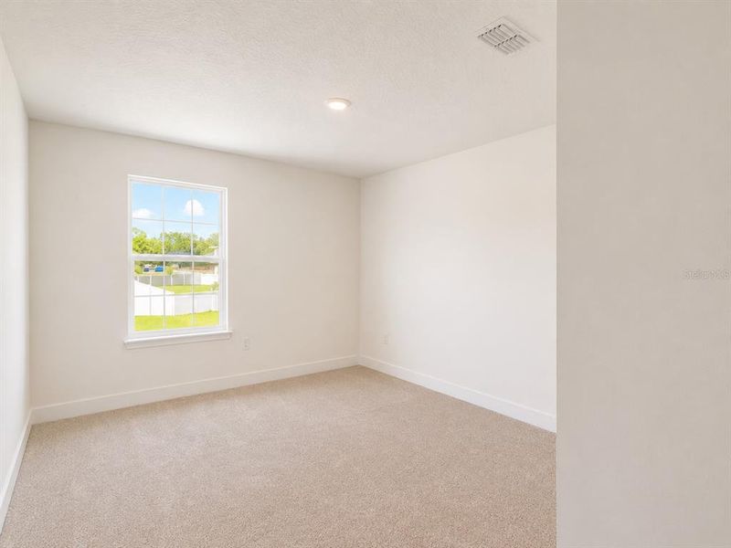 Spacious, unfurnished interior of a new home in , St. Cloud (Image 14).