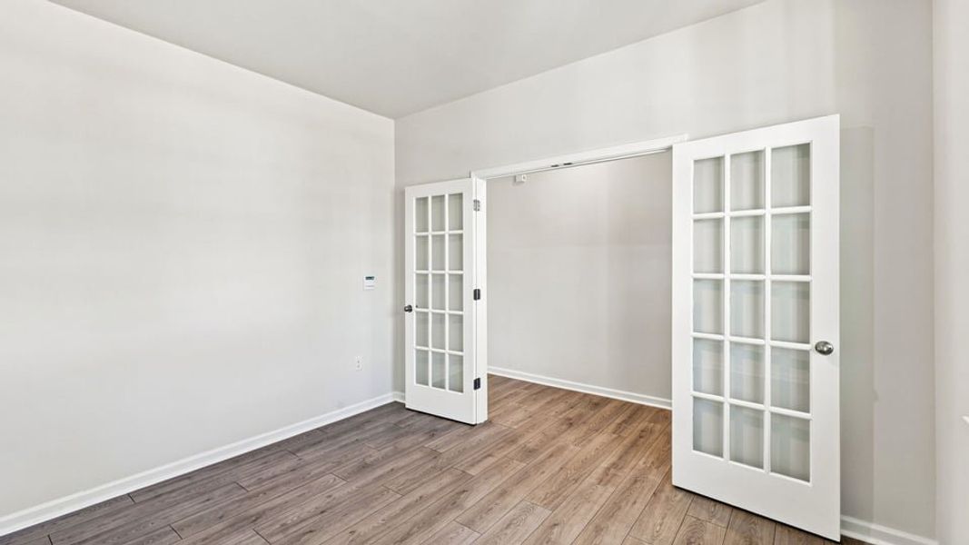Spacious, unfurnished interior of a new home in Sherwood Gardens, Landrum (Image 20). Spacious, unfurnished interior of a new home in Sherwood Gardens, Landrum (Image 20).