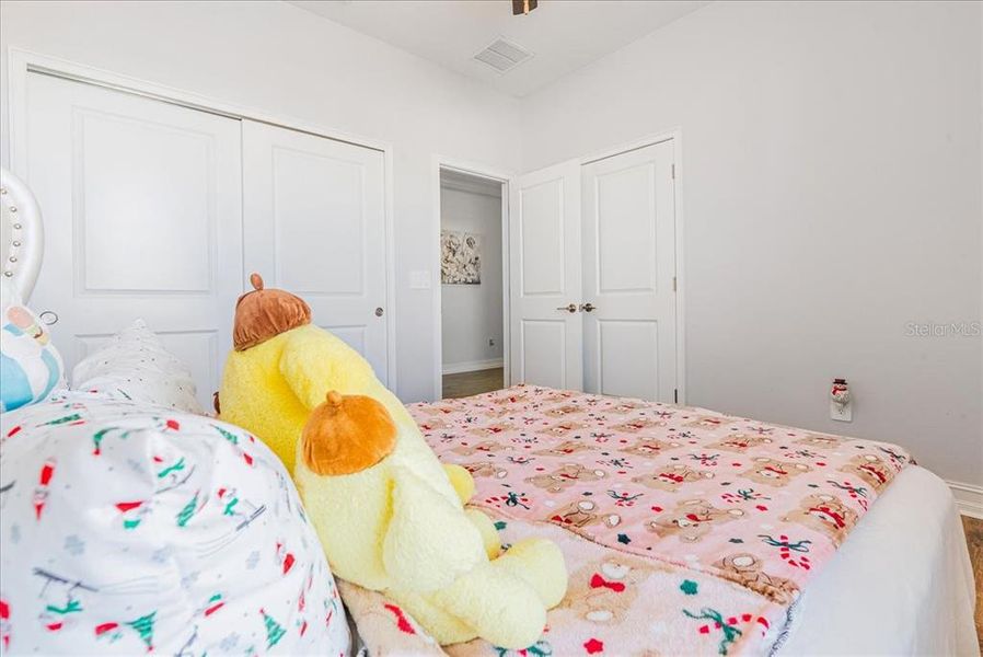 Furnished interior view inside a new home in Pearl Estates, Lutz (Image 40).