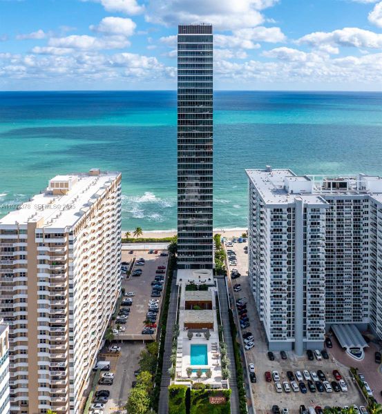 Condo located in Hallandale Beach, FL showcasing its design and architecture (Image 31).