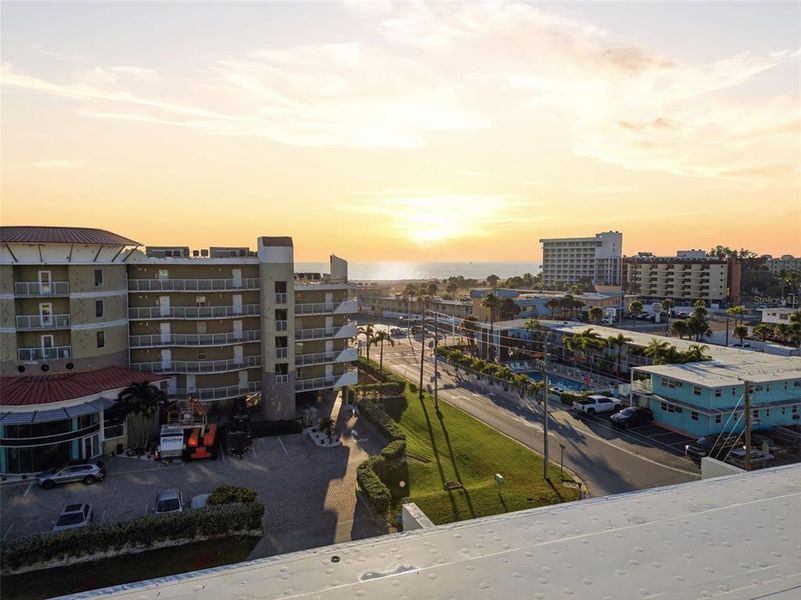 Condo located in Treasure Island, FL showcasing its design and architecture (Image 3).