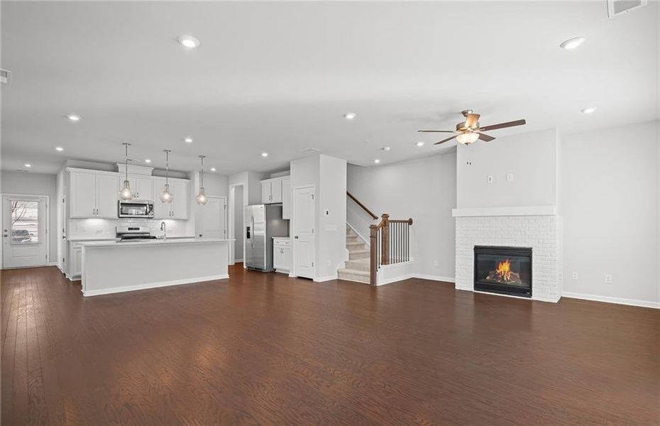 Spacious, unfurnished interior of a new home in Adler Springs, Powder Springs (Image 9). Spacious, unfurnished interior of a new home in Adler Springs, Powder Springs (Image 9).