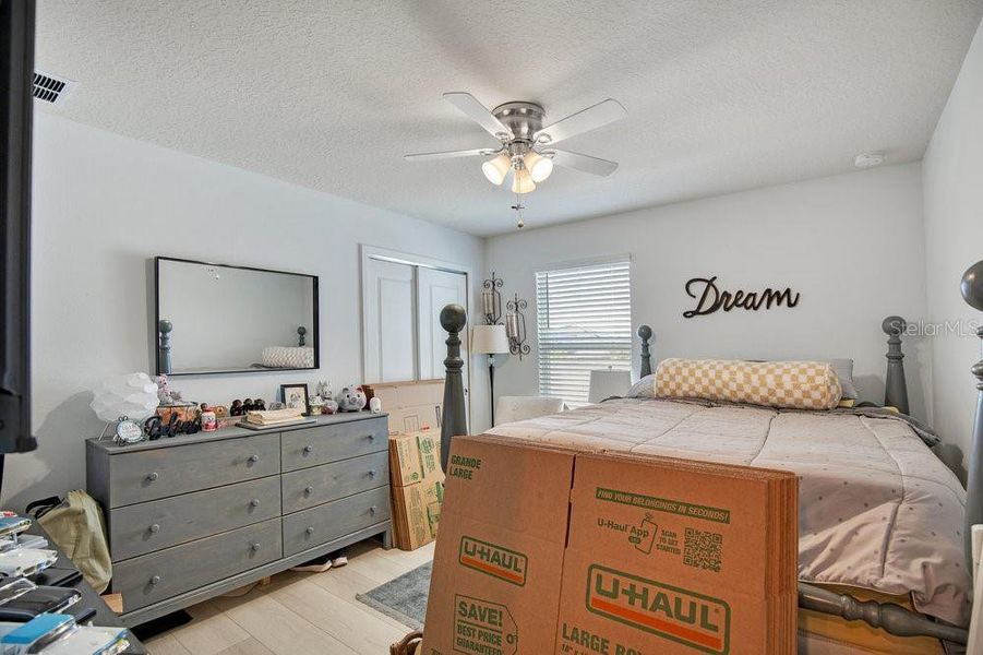 Furnished interior view inside a new home in , Orlando (Image 7).