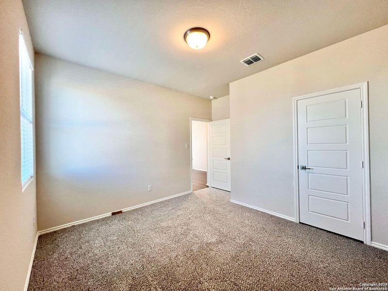 Spacious, unfurnished interior of a new home in Horizon Pointe, Converse (Image 23). Spacious, unfurnished interior of a new home in Horizon Pointe, Converse (Image 23).