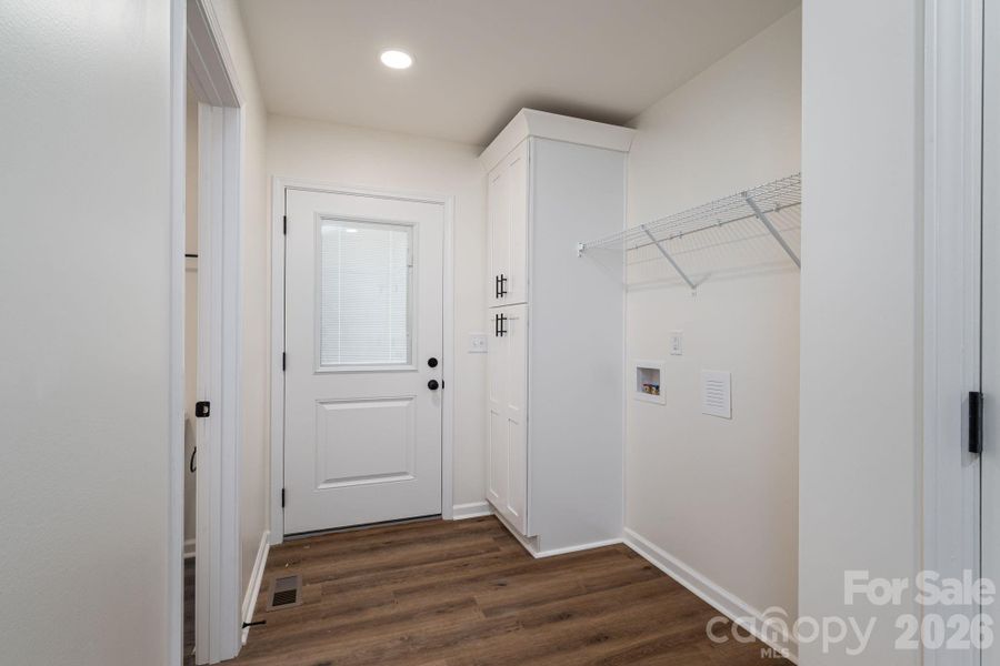 Mud Room with access to primary suite