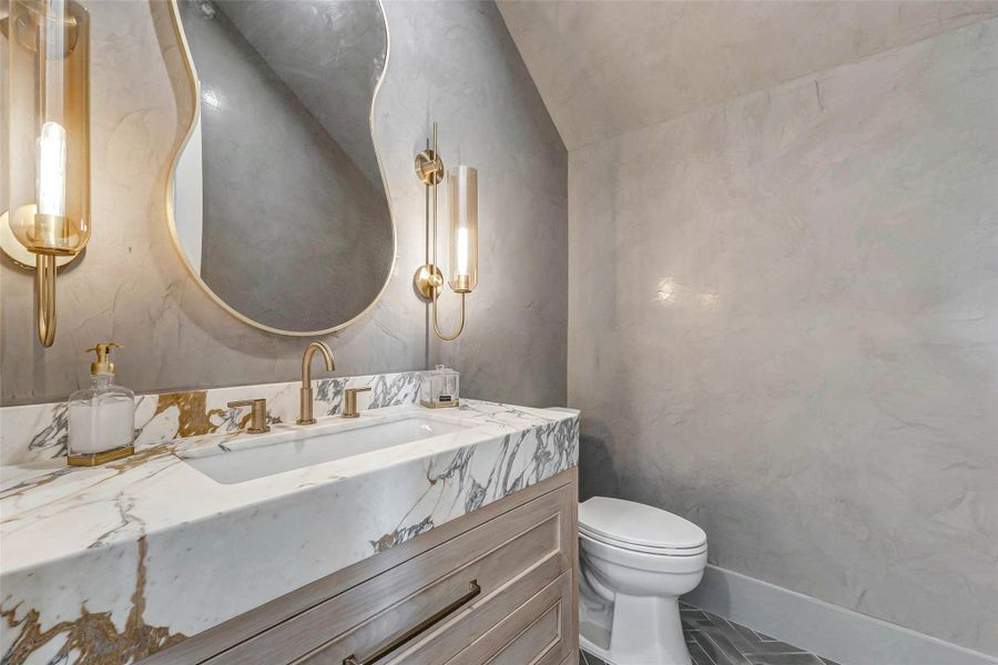 Furnished interior view inside a new home in , Houston (Image 17). Furnished interior view inside a new home in , Houston (Image 17).