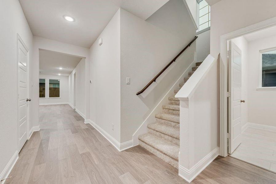 Spacious, unfurnished interior of a new home in Creekside of Crowley, Crowley (Image 26).