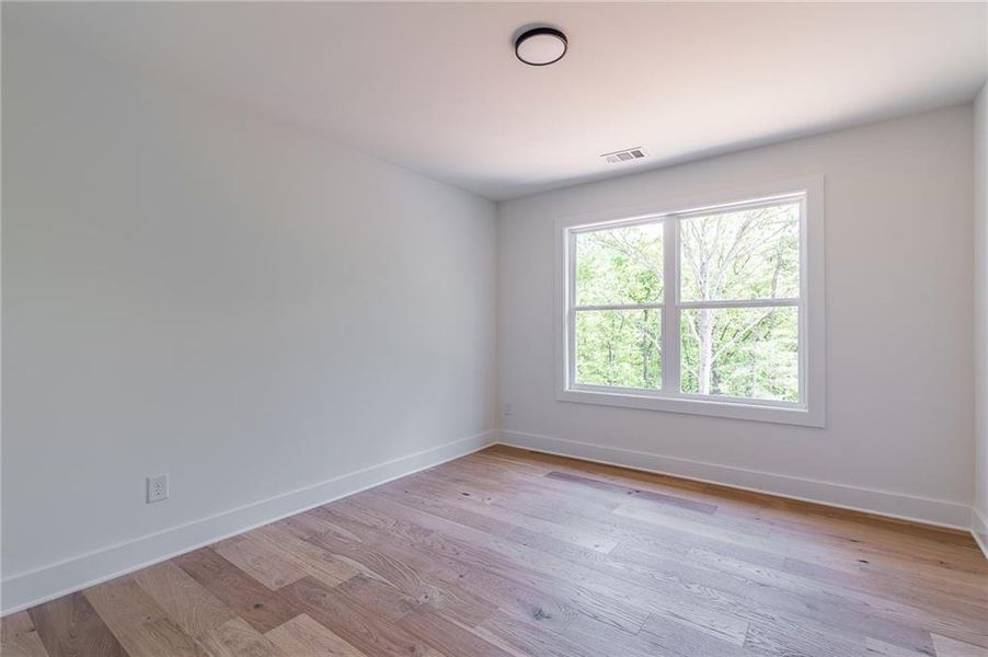 Spacious, unfurnished interior of a new home in , Gainesville (Image 39).