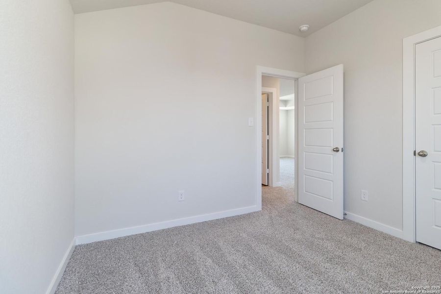 Spacious, unfurnished interior of a new home in Willow Point, San Antonio (Image 15). Spacious, unfurnished interior of a new home in Willow Point, San Antonio (Image 15).