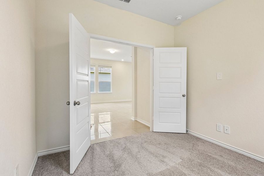 Spacious, unfurnished interior of a new home in Woodside Farms, Seguin (Image 27). Spacious, unfurnished interior of a new home in Woodside Farms, Seguin (Image 27).