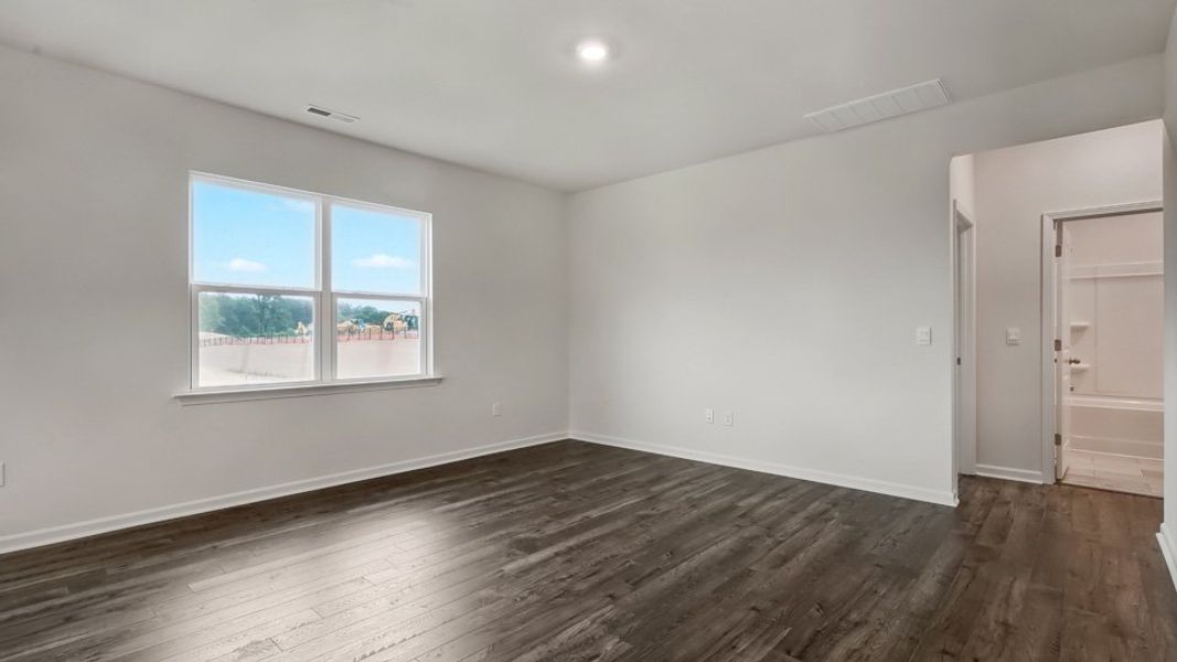 Spacious, unfurnished interior of a new home in Ridgewood Farms, Winterville (Image 18). Spacious, unfurnished interior of a new home in Ridgewood Farms, Winterville (Image 18).
