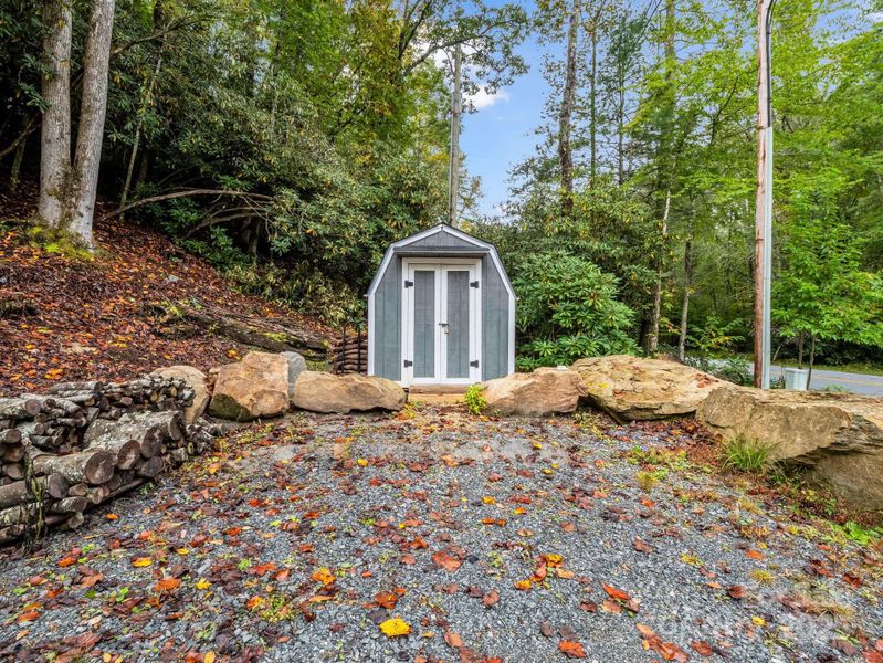 Image 38 of a home in . Image 38 of a home in .