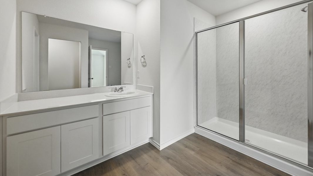 Furnished interior view inside a new home in Saddlebrook, Waxahachie (Image 4).