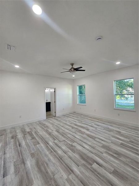 Image 12 of a home in .