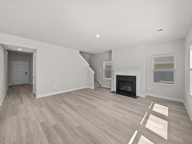 Spacious, unfurnished interior of a new home in Vickery Station, Woodruff (Image 11).