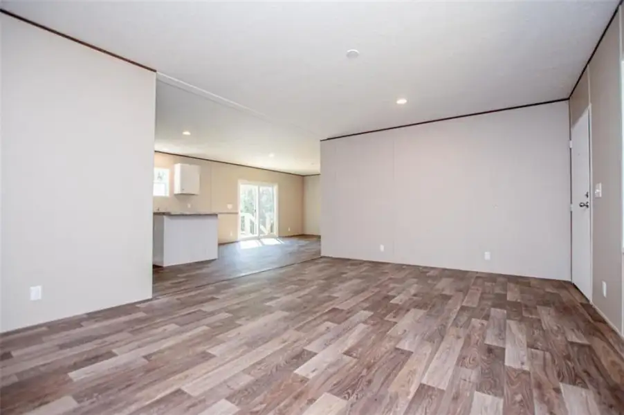 Spacious, unfurnished interior of a new home in , Bremen (Image 15). Spacious, unfurnished interior of a new home in , Bremen (Image 15).