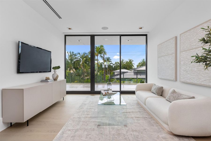 Image 50 of a home in .