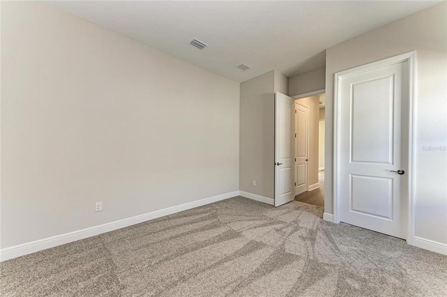 Spacious, unfurnished interior of a new home in Star Farms at Lakewood Ranch, Lakewood Ranch (Image 28).
