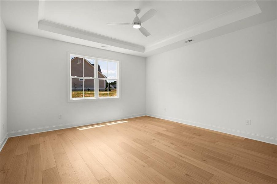 Spacious, unfurnished interior of a new home in , Calhoun (Image 25).