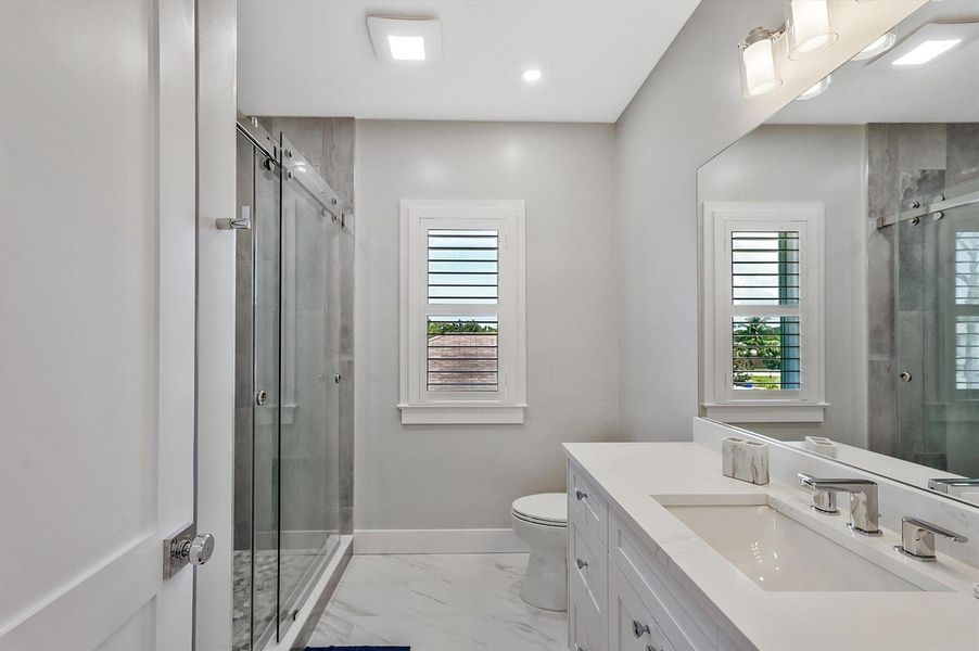 28-425 Hugh Street-28 28-425 Hugh Street-28