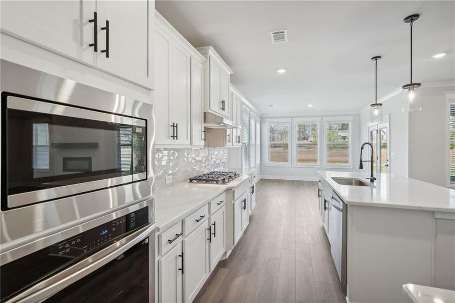 Furnished interior view inside a new home in Summerlin, Winder (Image 10).
