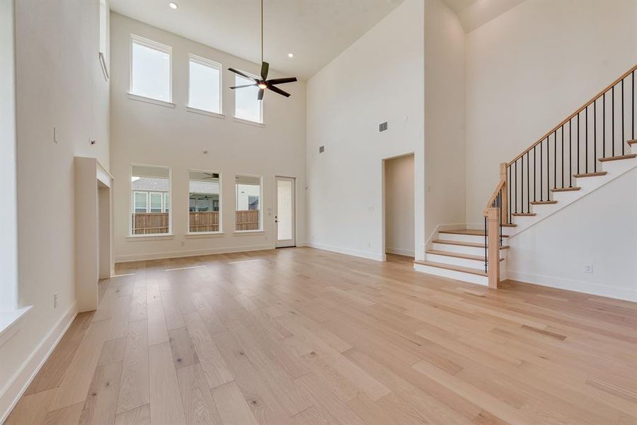 Spacious, unfurnished interior of a new home in Estates at Rockhill, Frisco (Image 24).