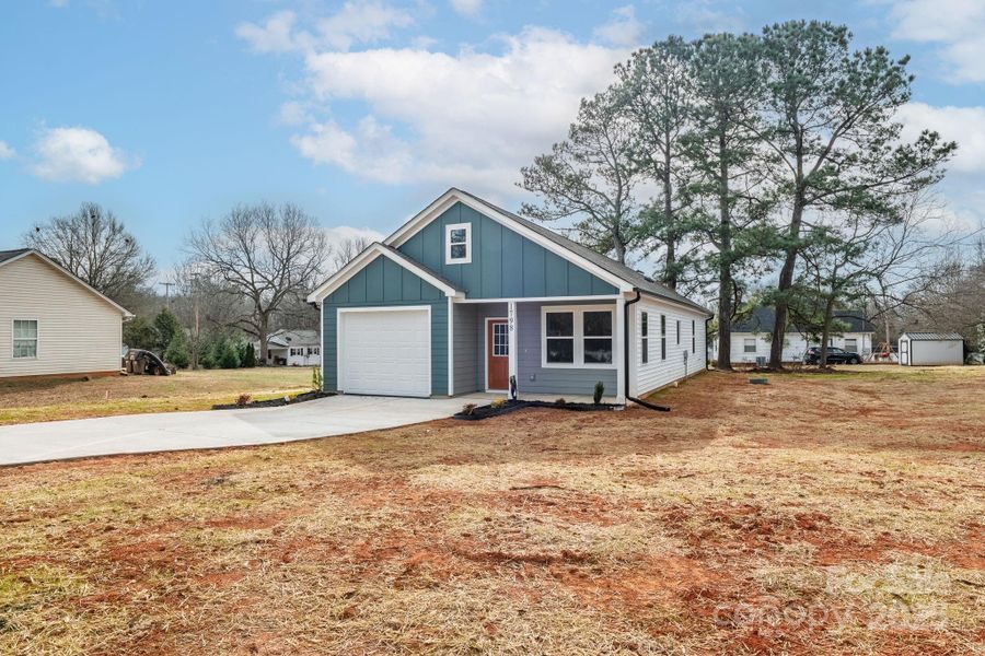 Front exterior of a new home in , Shelby, NC, highlighting curb appeal (Image 31).