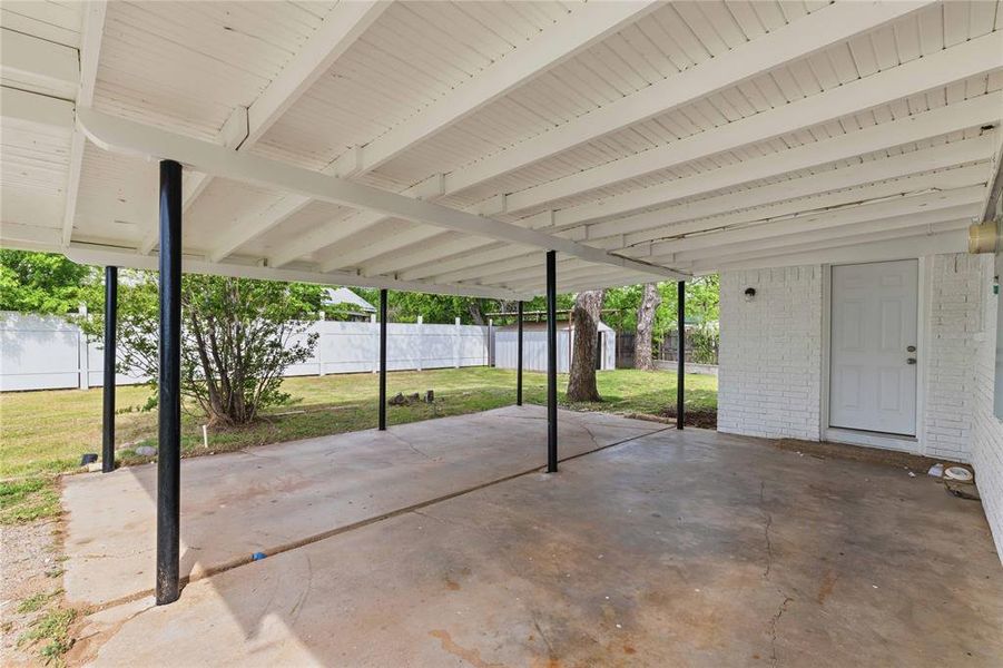 Exterior details and patio area of a home in , Coleman (Image 3).