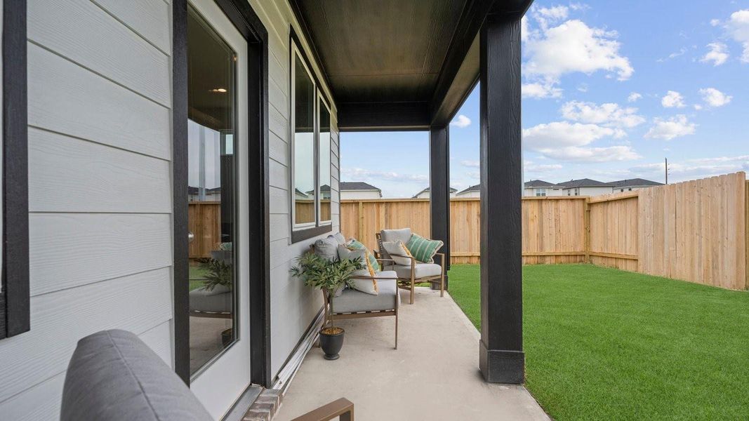 Elevations, exterior/ interior colors, options, available upgrades that require an additional charge, and standard features will vary in each community and subject change without notice. Call for details.