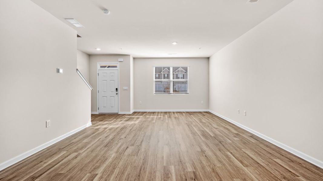 Spacious, unfurnished interior of a new home in Echo Glen, Stockbridge (Image 15).