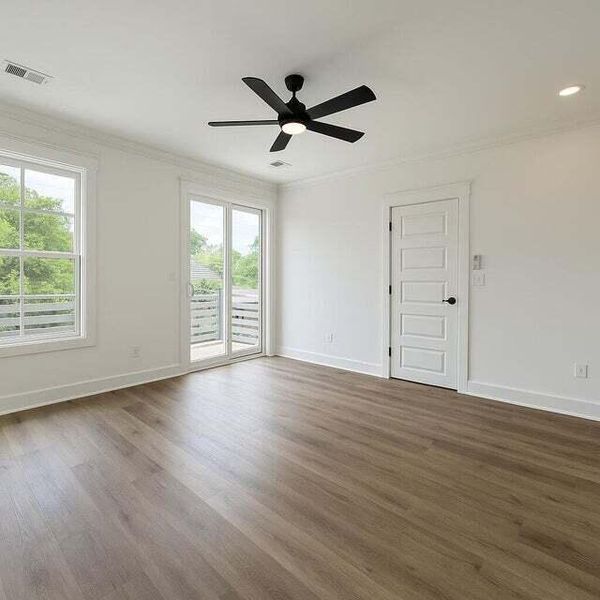Spacious, unfurnished interior of a new home in , North Charleston (Image 19).