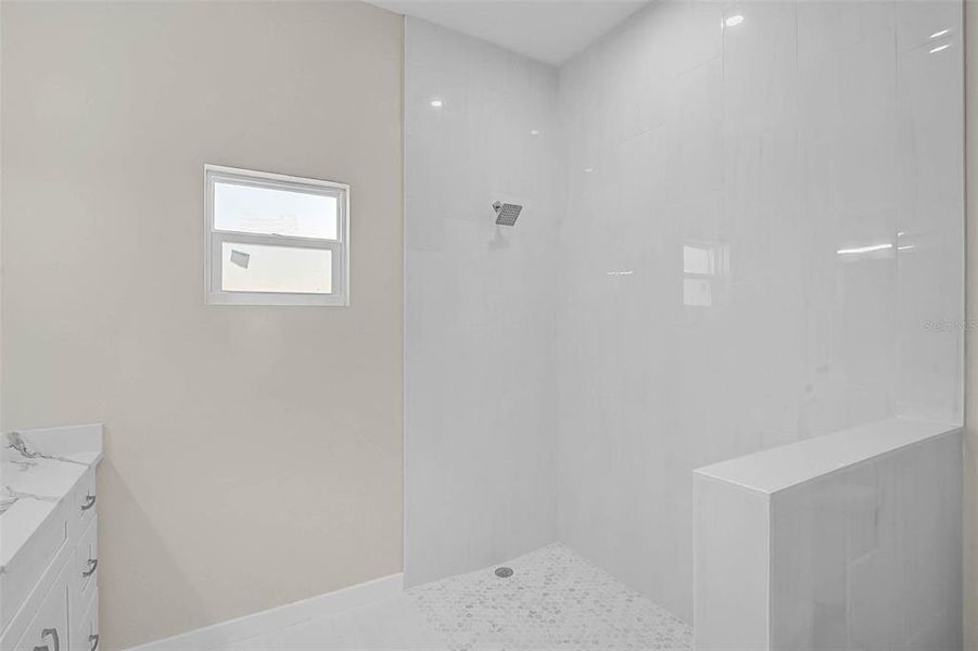 Spacious, unfurnished interior of a new home in , North Port (Image 30).